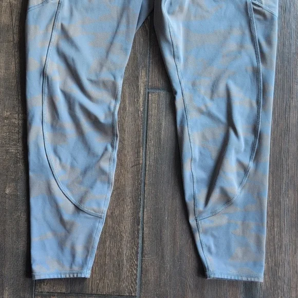 Athleta Rainier Reflective Tight Leggings - Women's XL - Picture 4 of 9